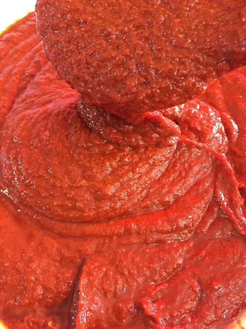 正宗手工辣椒酱的做法，自制辣椒酱怎么做好